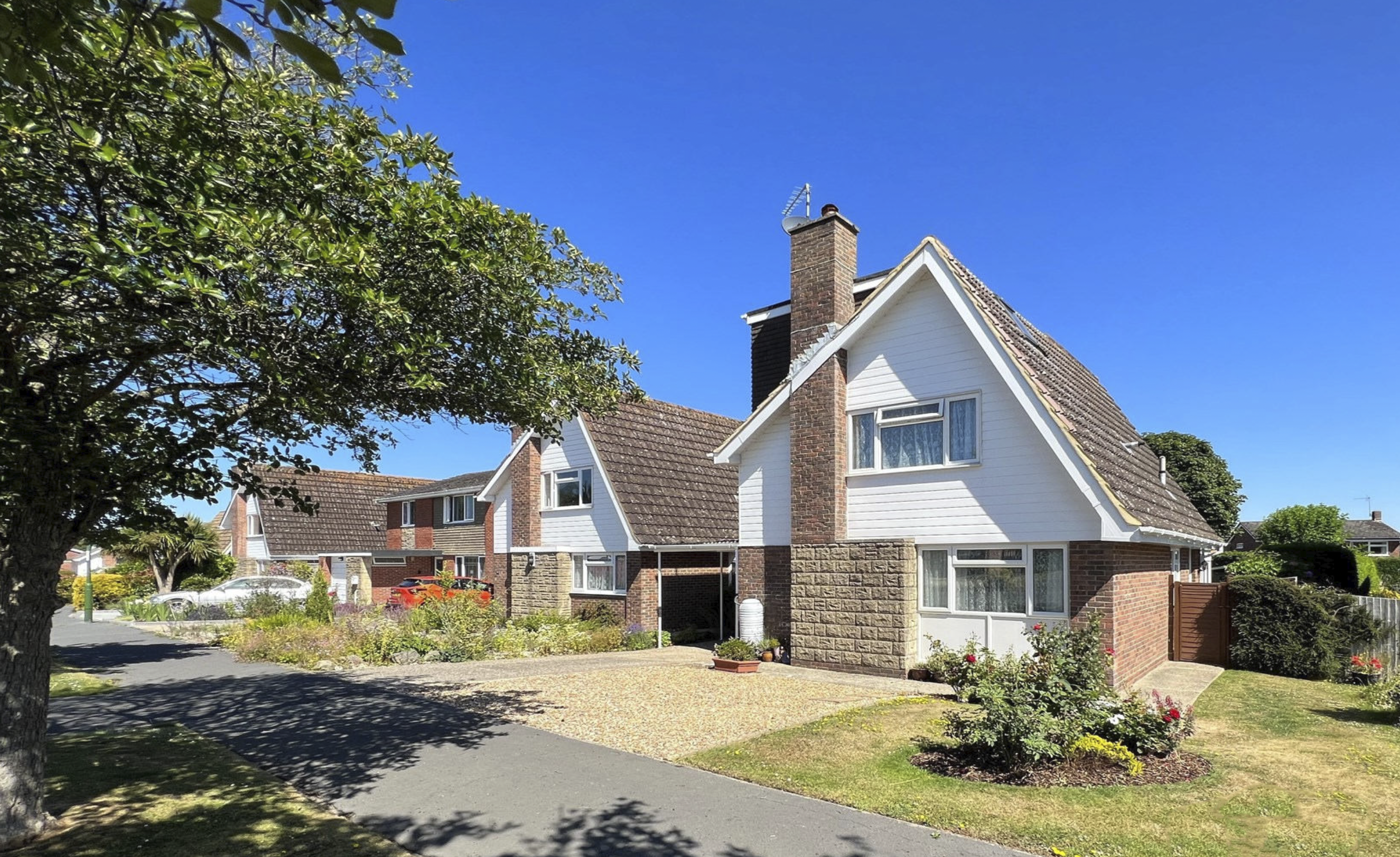 External Image of teh house before the renovation in Storrington